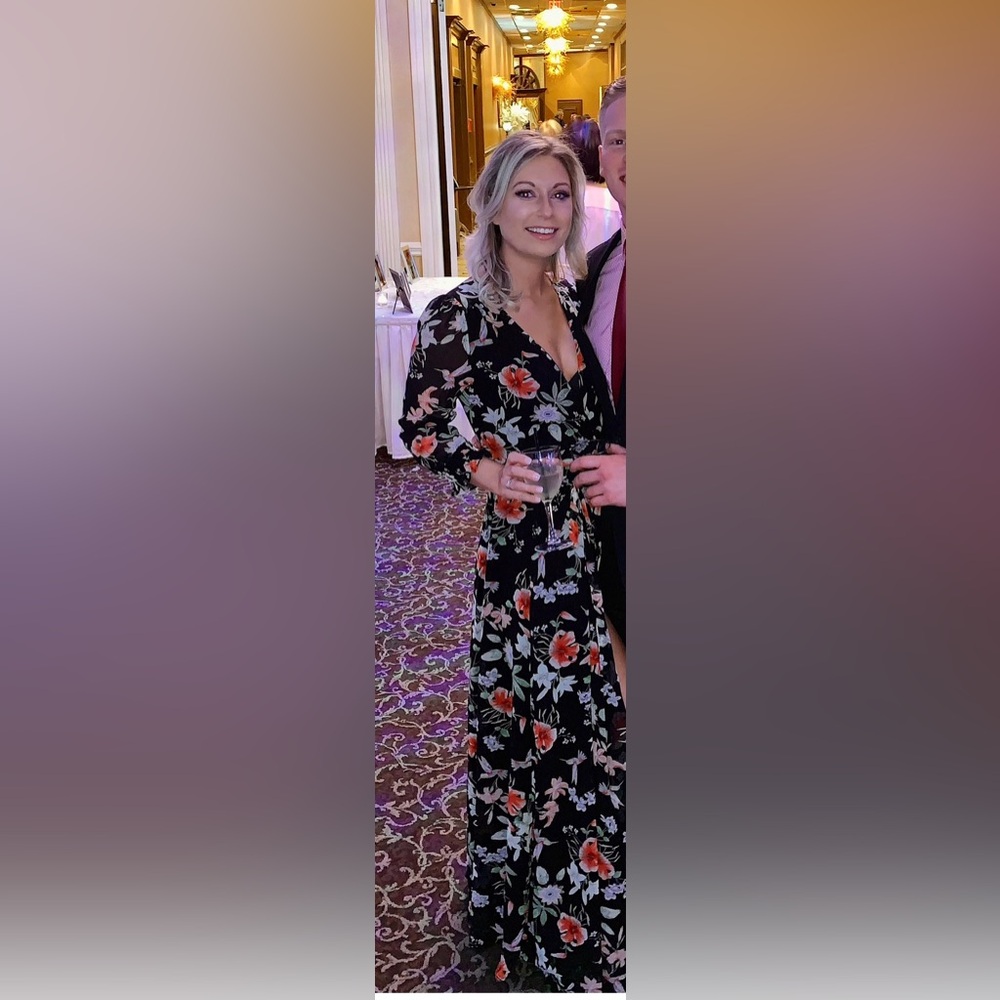 Lulus floral robe wrap dress size small